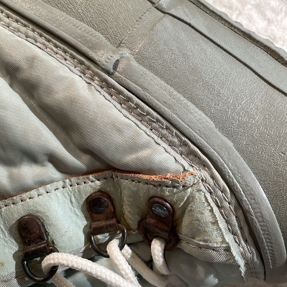 💕host Pick💕 SOREL Trompei Sage Water or Snow Boots with Clean Inserts - Picture 8 of 9